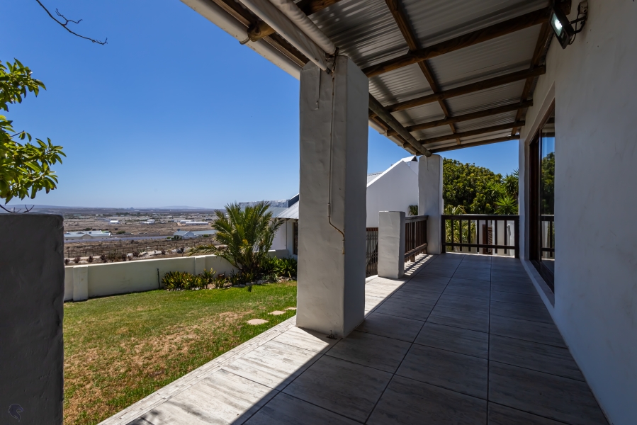 5 Bedroom Property for Sale in Long Acres Country Estate Western Cape